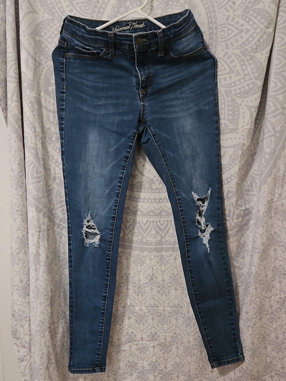 Distressed Jegging